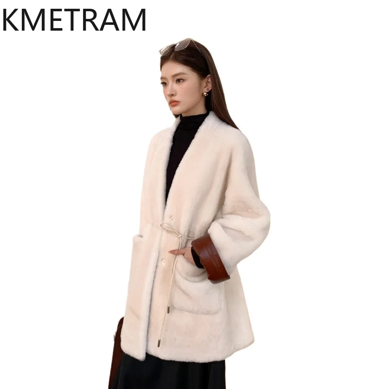 KMETRAM Real Merino Sheepskin with Wool Attached Coats Women Elegant V-Neck Belted Mid-Long Winter Coat Woman Clothing 82cm 2026
KMETRAM Real Merino Sheepskin with Wool Attached Coats Women Elegant V-Neck Belted Mid-Long Winter Coat Woman Clothing 82cm 2026
