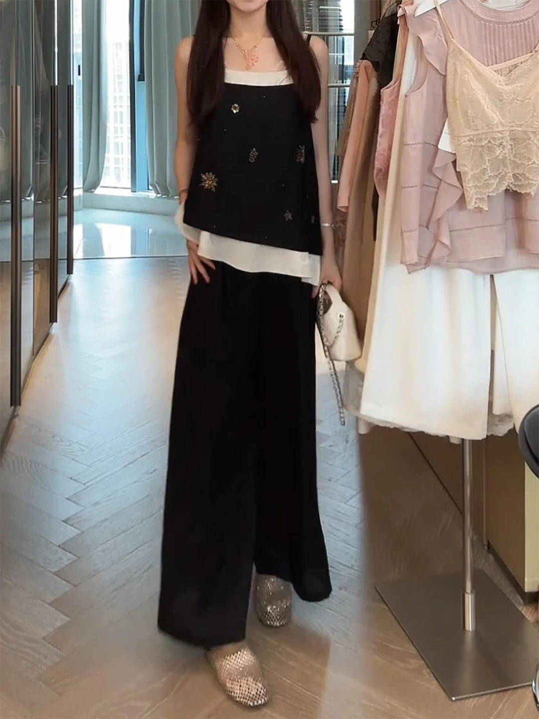 Casual Summer Women's Fashion Set Wide Leg Pants Two-Piece Suit Lazy Style Top And Bottoms Ensemble High Waist Trousers
Casual Summer Women's Fashion Set Wide Leg Pants Two-Piece Suit Lazy Style Top And Bottoms Ensemble High Waist Trousers