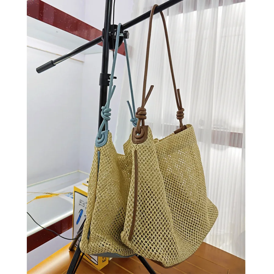 Роскошная высококачественная сумка через плечо, модная женская сумка-тоут, однотонная, с буквенным логотипом
Роскошная высококачественная сумка через плечо, модная женская сумка-тоут, однотонная, с буквенным логотипом