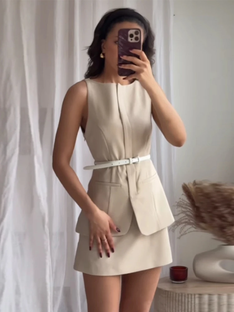 Elegant O-Neck Vest Mini Skirts Sets Women Casual Sleeveless Tops Suit With Hip Package Skirt Female 2025 Office Fashion Outfits 
Elegant O-Neck Vest Mini Skirts Sets Women Casual Sleeveless Tops Suit With Hip Package Skirt Female 2025 Office Fashion Outfits