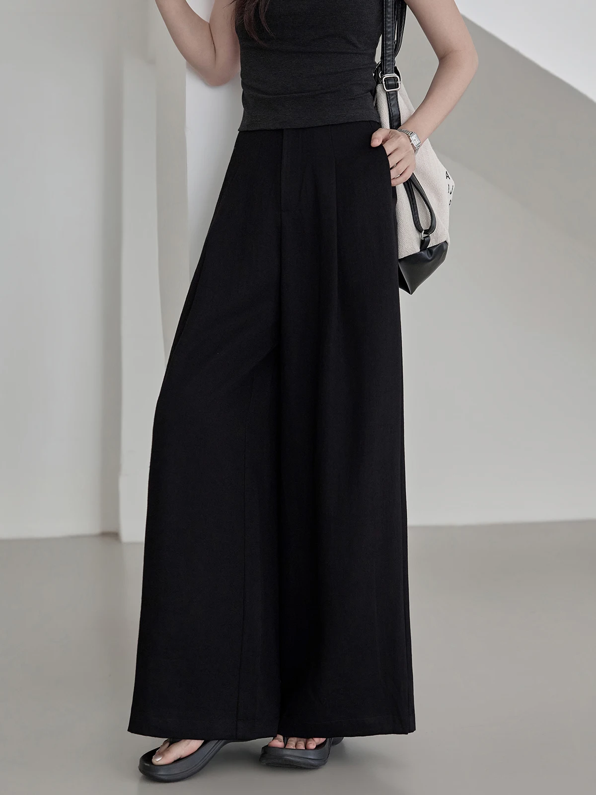 Black High Waist Wide Leg Casual Pants Women's Summer New Style Versatile Loose Slimming HUIXI Drawstring Casual Trousers
Black High Waist Wide Leg Casual Pants Women's Summer New Style Versatile Loose Slimming HUIXI Drawstring Casual Trousers