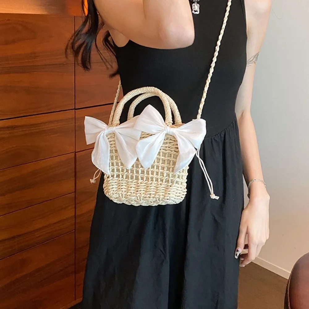 Casual Summer Bowknot Bucket Bag Large Capacity Hollow Out Crochet Shoulder Bag Elegant Cute Weave Straw Bag Travel
Casual Summer Bowknot Bucket Bag Large Capacity Hollow Out Crochet Shoulder Bag Elegant Cute Weave Straw Bag Travel