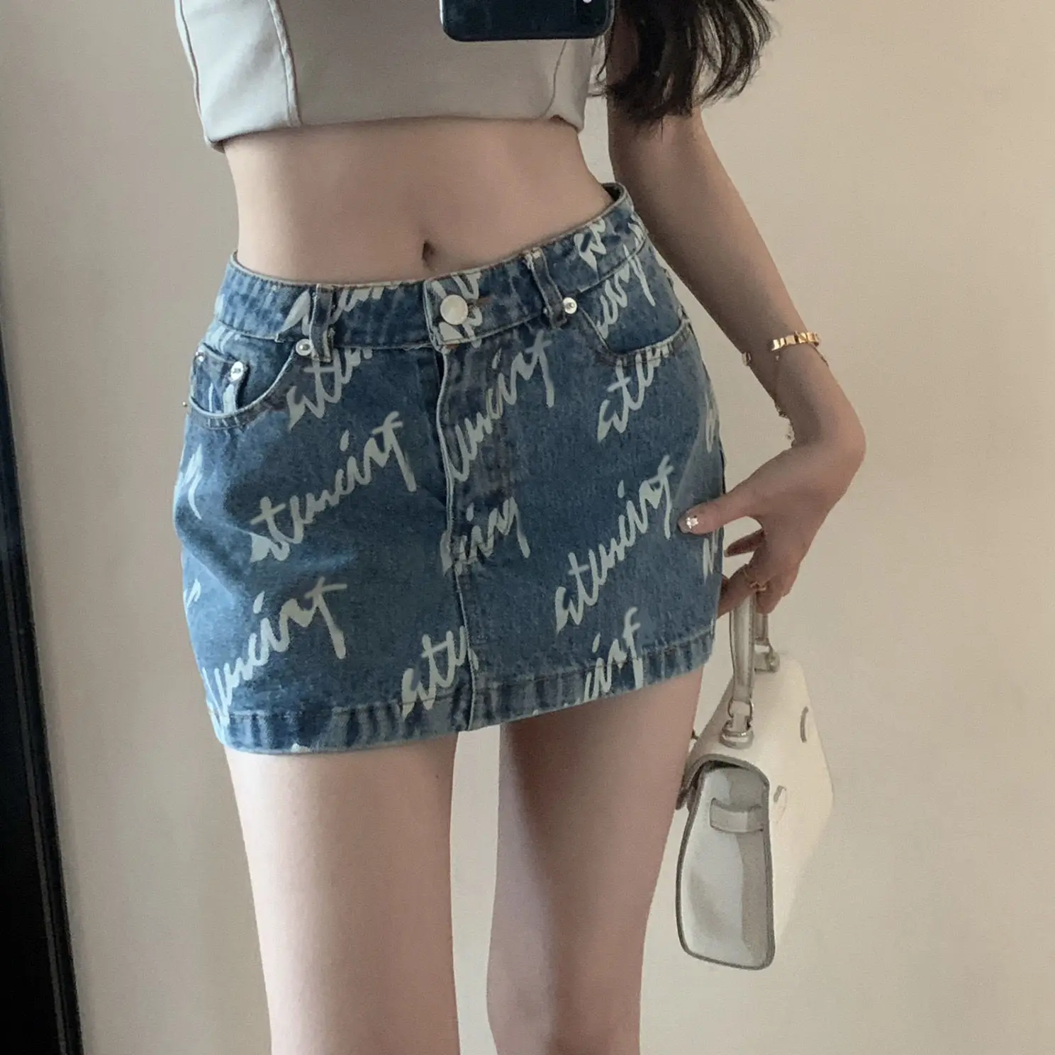 Vintage Letter Printing Denim Short Skirt Femme Spring Summer Trend Sexy Buttons A-line Skirt Women Clothing Fashion Slim Skirts
Vintage Letter Printing Denim Short Skirt Femme Spring Summer Trend Sexy Buttons A-line Skirt Women Clothing Fashion Slim Skirts