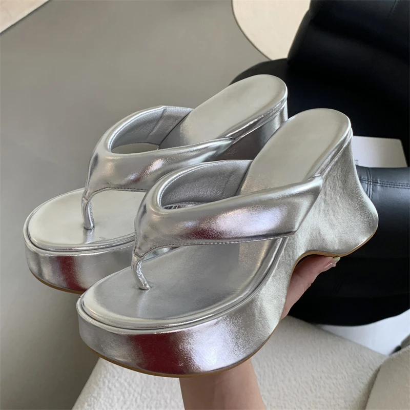 Летние модные женские шлепанцы Eilyken на платформе с клипсой на пальцах, туфли для банкетов, вьетнамки, Zapatos De Mujer
Летние модные женские шлепанцы Eilyken на платформе с клипсой на пальцах, туфли для банкетов, вьетнамки, Zapatos De Mujer