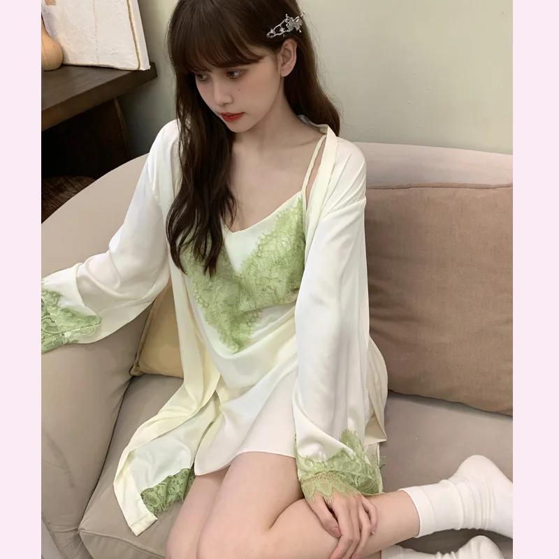 Women's Robe Set Sexy Sling Sleepwear Dress Silk Homewear Luxury Bathrobe Lace Applique Nightdress 2pcs Suit Home Clothes
Women's Robe Set Sexy Sling Sleepwear Dress Silk Homewear Luxury Bathrobe Lace Applique Nightdress 2pcs Suit Home Clothes