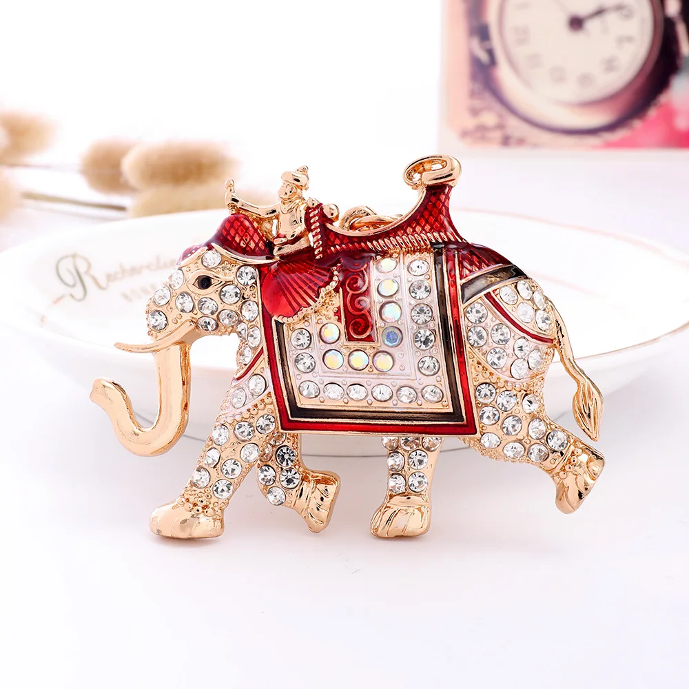 New Rhinestone Elephant Keychain Creative Metal Three-dimensional Keychain Thai Style Car Pendant Keyring travel Best Gift K4818
New Rhinestone Elephant Keychain Creative Metal Three-dimensional Keychain Thai Style Car Pendant Keyring travel Best Gift K4818