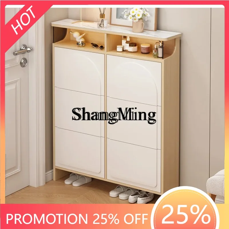 CL entrance, extremely narrow interior, entrance against the wall, entrance seat integrated shoe rack storage
CL entrance, extremely narrow interior, entrance against the wall, entrance seat integrated shoe rack storage