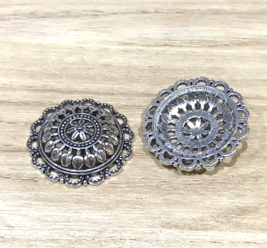 10pcs 27mm Vintage flower hollow charms for jewelry handmade Zinc alloy metal HW3162
10pcs 27mm Vintage flower hollow charms for jewelry handmade Zinc alloy metal HW3162