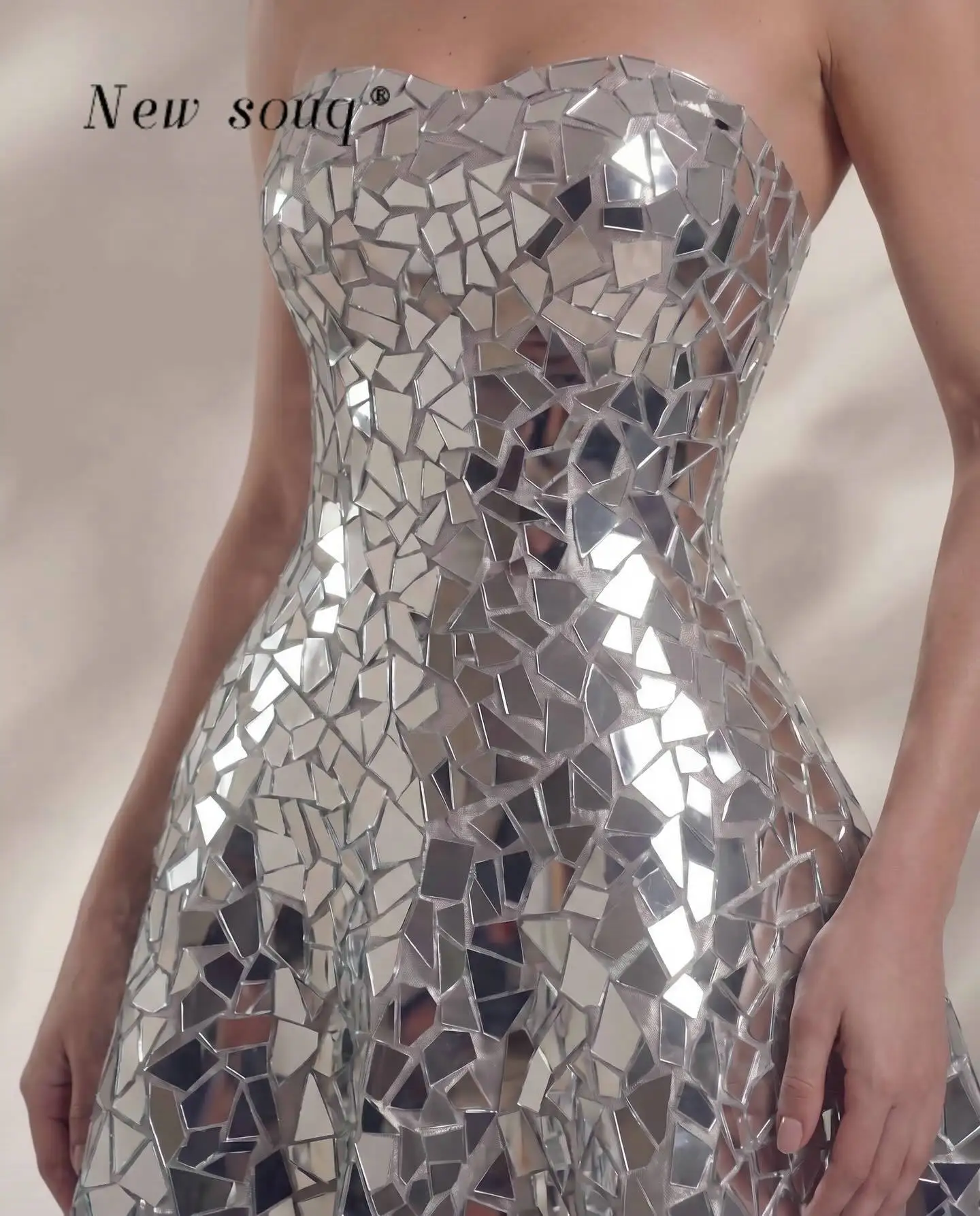 Luxurious Sliver Full Mirror Crystals Tea Length Prom Dresses Customized A Line Sweetheart Neck Wedding Events Evening Gowns
Luxurious Sliver Full Mirror Crystals Tea Length Prom Dresses Customized A Line Sweetheart Neck Wedding Events Evening Gowns