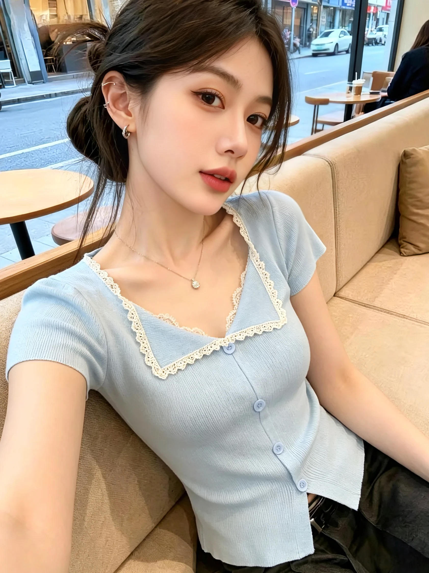 Delicate Lace Knitted Top Women's Slim Fit Summer New Style Self-Keeping Gentle Wind Small Flying Sleeve Fashionable Youthful
Delicate Lace Knitted Top Women's Slim Fit Summer New Style Self-Keeping Gentle Wind Small Flying Sleeve Fashionable Youthful