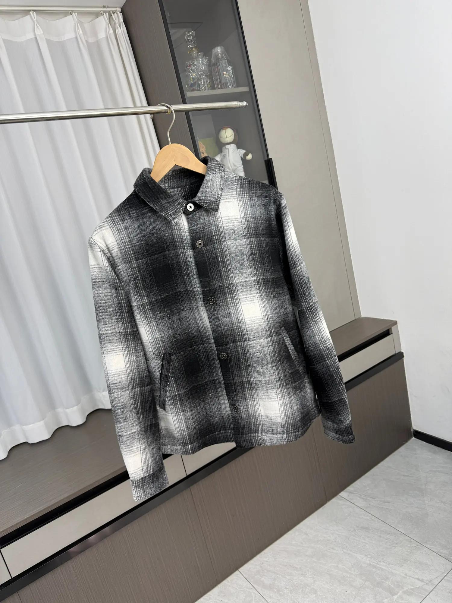 Waed Vintage Men's Classic Contrast Color Casual irt Spring Season Faion Urban Sle Long Sve Button up Stand Fit
Waed Vintage Men's Classic Contrast Color Casual irt Spring Season Faion Urban Sle Long Sve Button up Stand Fit