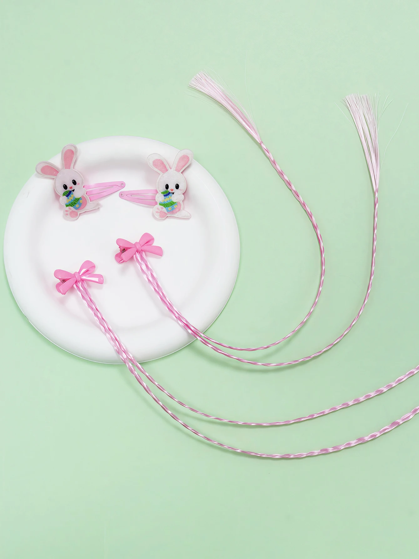 1 set: Little White Rabbit hairpin, pink bowknot braid hairpin. Funny, cute and novel hairpin set, suitable for Halloween
1 set: Little White Rabbit hairpin, pink bowknot braid hairpin. Funny, cute and novel hairpin set, suitable for Halloween