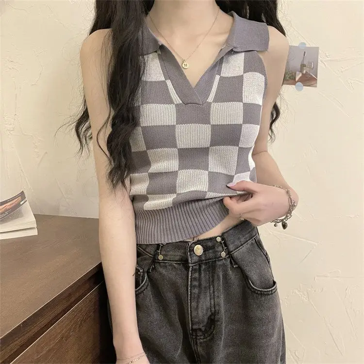 Retro V-neck Knitted Camisole for Women, Spring/summer 2026 New Sleeveless Top Q86
Retro V-neck Knitted Camisole for Women, Spring/summer 2026 New Sleeveless Top Q86