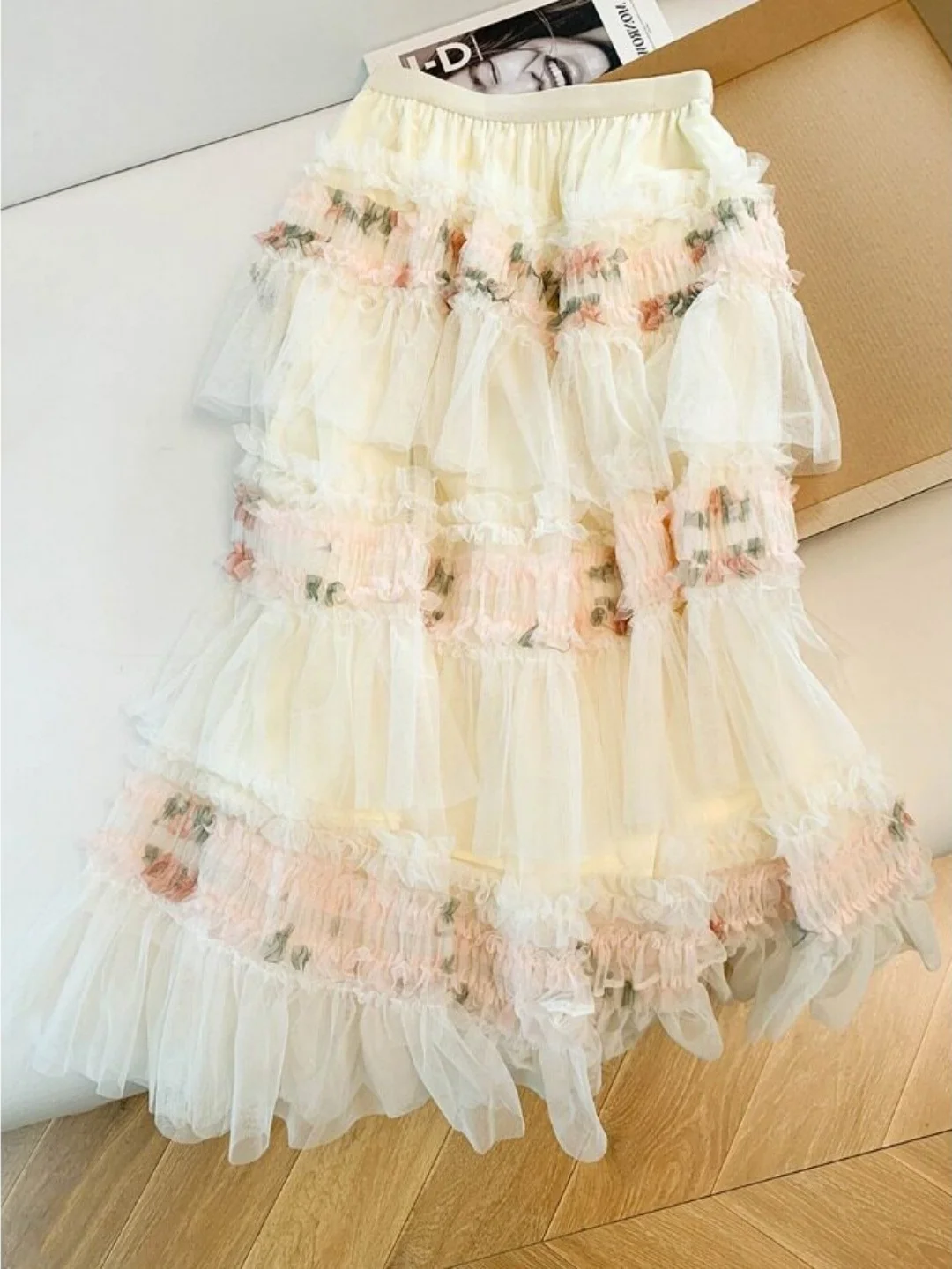 Romantic Lace Tulle Cake Skirt High Waist Slimming Fairy Long Dress Women's Spring Summer New Style Elastic Waistband Skirt
Romantic Lace Tulle Cake Skirt High Waist Slimming Fairy Long Dress Women's Spring Summer New Style Elastic Waistband Skirt