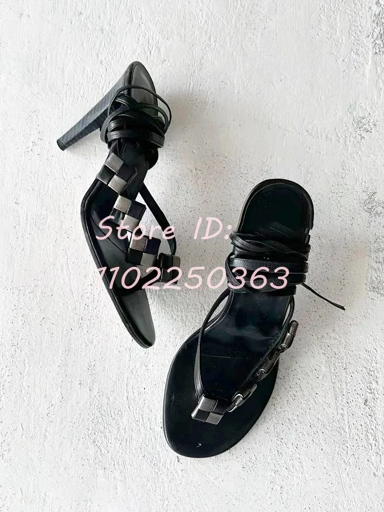 Hot Girl Black Cross Strap Stiletto Sandals Vintage Open Toe Lattice Thin High Heels Flip-flop 2024 Summer Women Sexy Shoes
Hot Girl Black Cross Strap Stiletto Sandals Vintage Open Toe Lattice Thin High Heels Flip-flop 2024 Summer Women Sexy Shoes