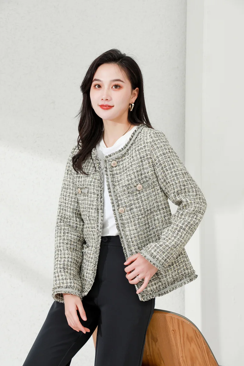 New Fashion Korean Style Chic Tweed Coat Autumn Single Breasted Plaid Office Lady Outwear Women Vintage O-Neck Jacket
New Fashion Korean Style Chic Tweed Coat Autumn Single Breasted Plaid Office Lady Outwear Women Vintage O-Neck Jacket