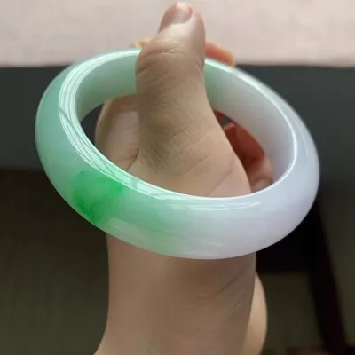 Natural Myanmar Jade Jade 54mm-62mm bracelet Princess jewelry bracelet send mom send girlfriend gift
Natural Myanmar Jade Jade 54mm-62mm bracelet Princess jewelry bracelet send mom send girlfriend gift
