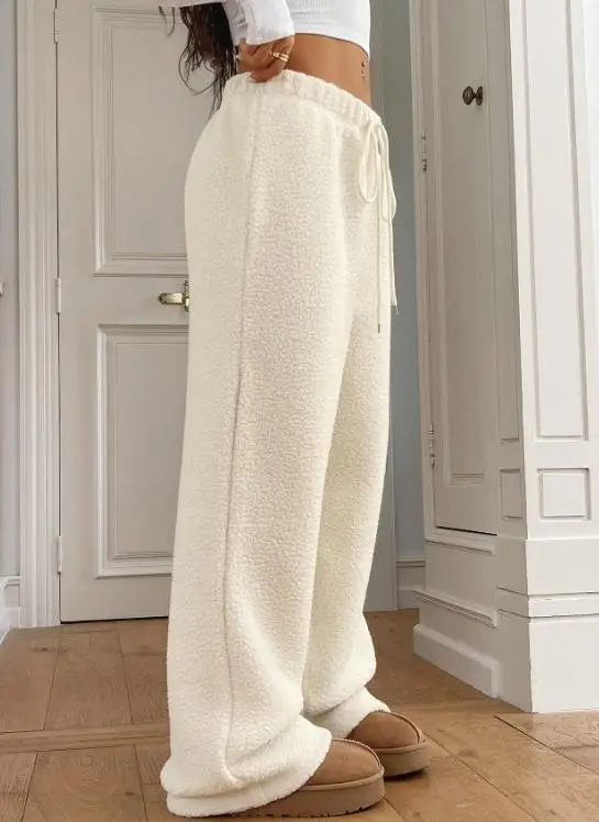 Women's Casual Style Solid Color Straight Leg Long Pants Autumn Winter Bottoms 2025 Fashion Trend
Women's Casual Style Solid Color Straight Leg Long Pants Autumn Winter Bottoms 2025 Fashion Trend