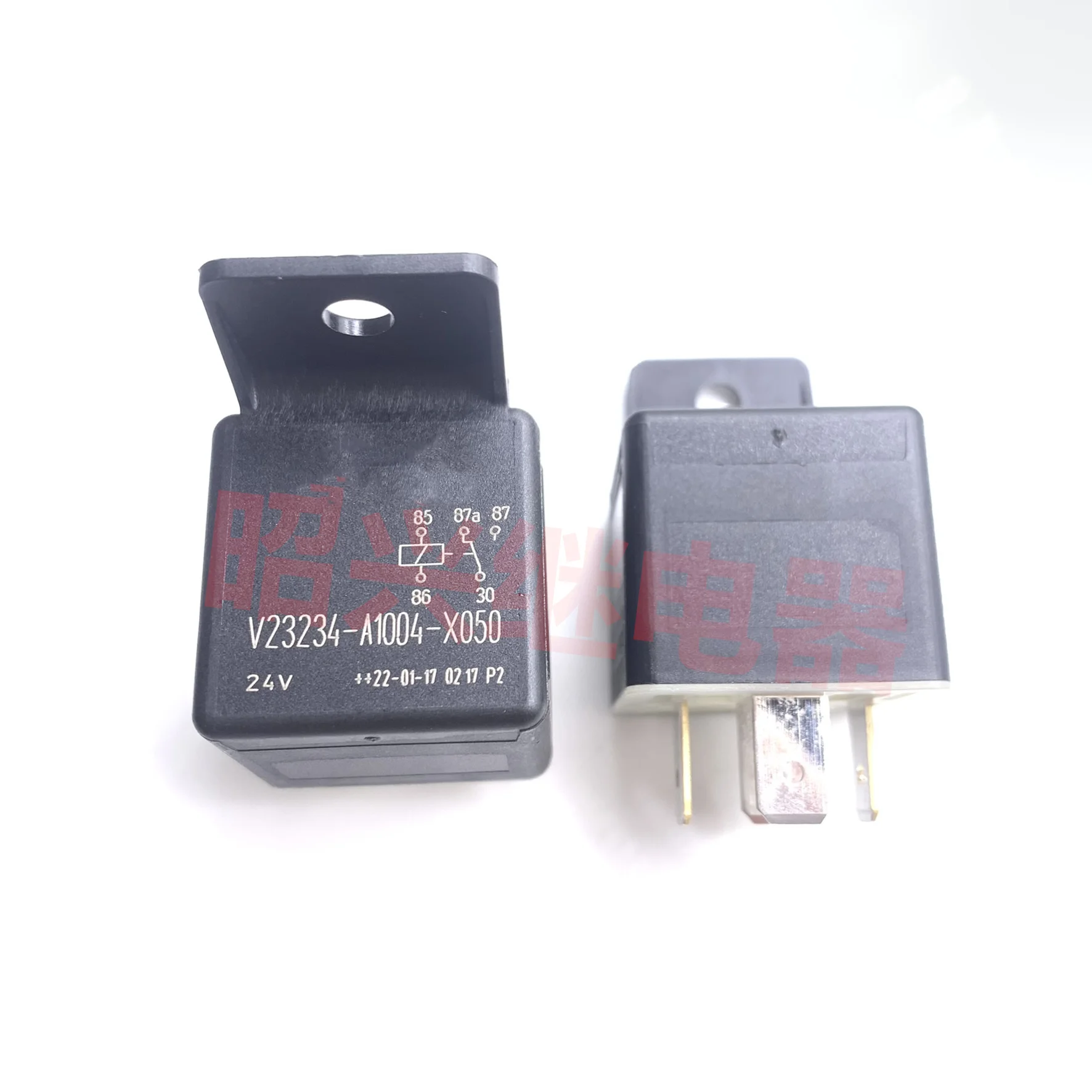 V23234-A1004-X050 24VDC 40A 100% НОВОЕ АВТОМОБИЛЬНОЕ РЕЛЕ 1 ШТ.
V23234-A1004-X050 24VDC 40A 100% НОВОЕ АВТОМОБИЛЬНОЕ РЕЛЕ 1 ШТ.