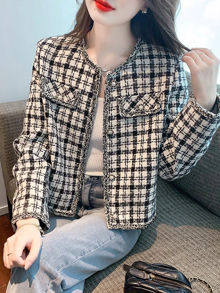Faionable Plaid Thin Open Cardigan Coat Women's Autumn Winter New Sle Loose Top Outerwear Ele Jaet Polyester Fiber
Faionable Plaid Thin Open Cardigan Coat Women's Autumn Winter New Sle Loose Top Outerwear Ele Jaet Polyester Fiber