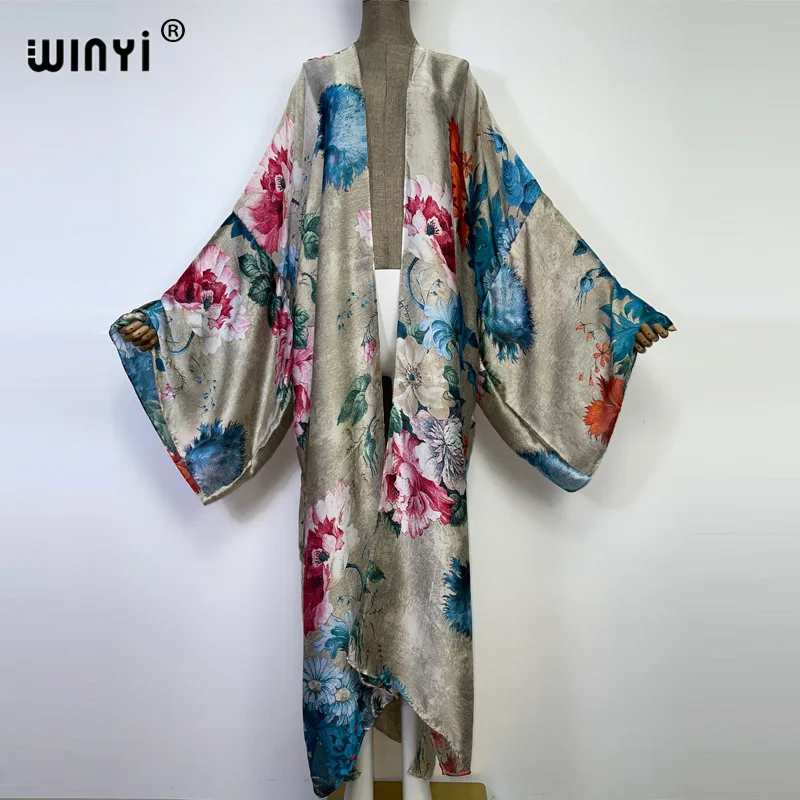 WINYI 2022 autumn new flower print Beach Wear Swim Suit Elegant Africa Women Boho Cardigan Sexy Holiday Long Sleeve Kimono Dress
WINYI 2022 autumn new flower print Beach Wear Swim Suit Elegant Africa Women Boho Cardigan Sexy Holiday Long Sleeve Kimono Dress