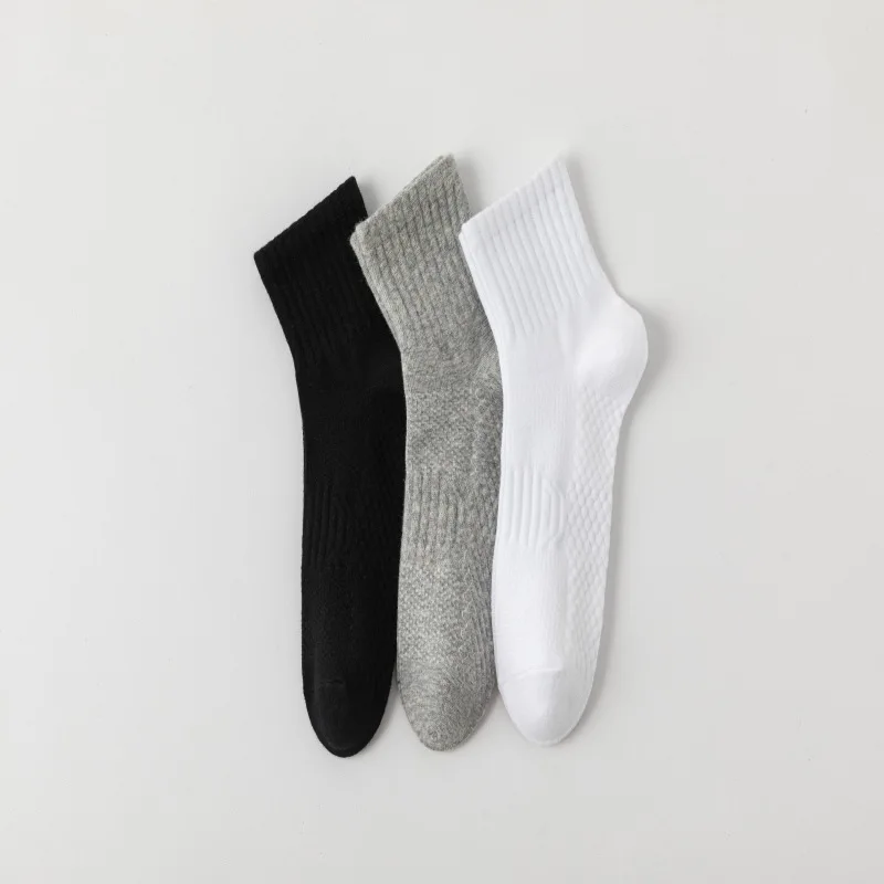 Socks autumn and winter mid-tube socks sweat-absorbent breathable sports men and women's same style deodorant casual
Socks autumn and winter mid-tube socks sweat-absorbent breathable sports men and women's same style deodorant casual