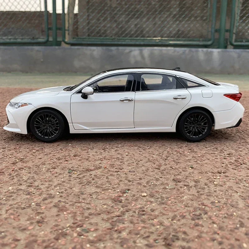 Масштаб 1:18, литье под давлением модель Faw Asia Dragon, коллекция автомобилей, игрушки, подарки, украшения 
Масштаб 1:18, литье под давлением модель Faw Asia Dragon, коллекция автомобилей, игрушки, подарки, украшения