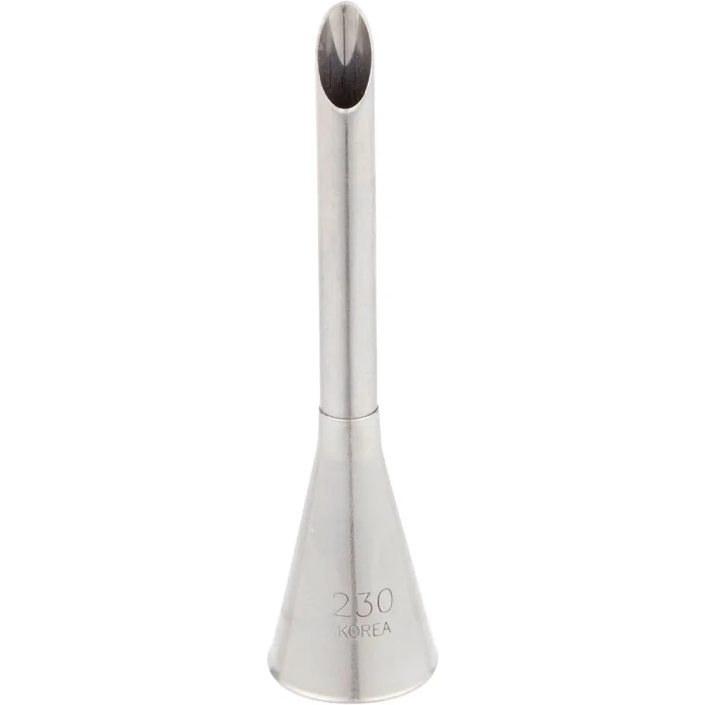 Metal Piping Tip - Great for filling donuts, cupcakes, elclairs, and other pastries
Metal Piping Tip - Great for filling donuts, cupcakes, elclairs, and other pastries