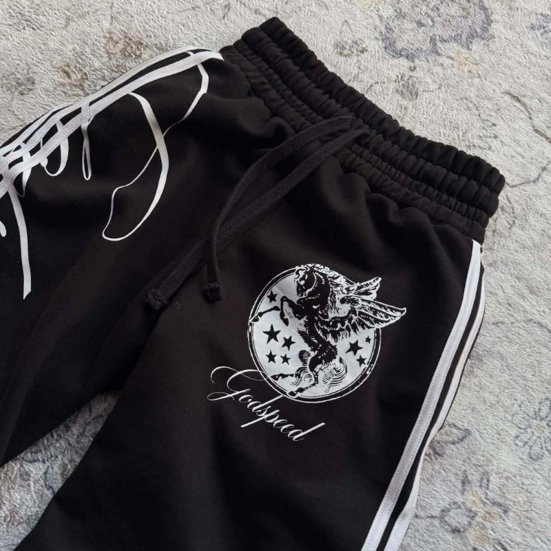 Европейские и американские хип-хоп спортивные штаны унисекс, весенне-осенние, с принтом, прямого кроя, в стиле ретро, повседневные, для уличной моды
Европейские и американские хип-хоп спортивные штаны унисекс, весенне-осенние, с принтом, прямого кроя, в стиле ретро, повседневные, для уличной моды