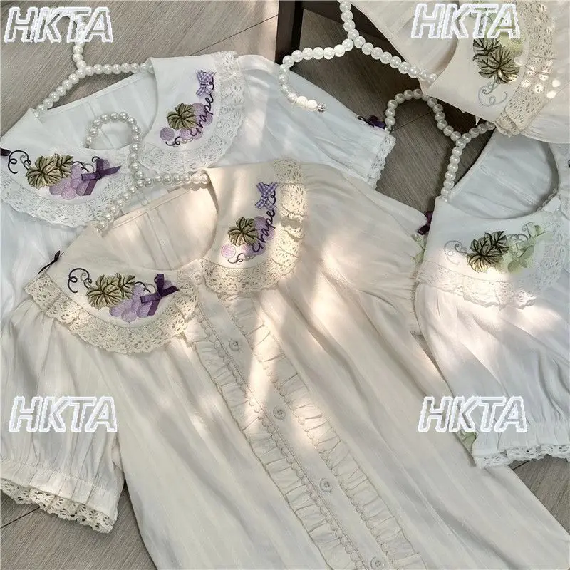 Japanese Sweet Bow Embroidered Lolita Inside Short Sleeve Top White Shirt Lace Doll Collar Pleated Casual Versatile Blouse Women
Japanese Sweet Bow Embroidered Lolita Inside Short Sleeve Top White Shirt Lace Doll Collar Pleated Casual Versatile Blouse Women