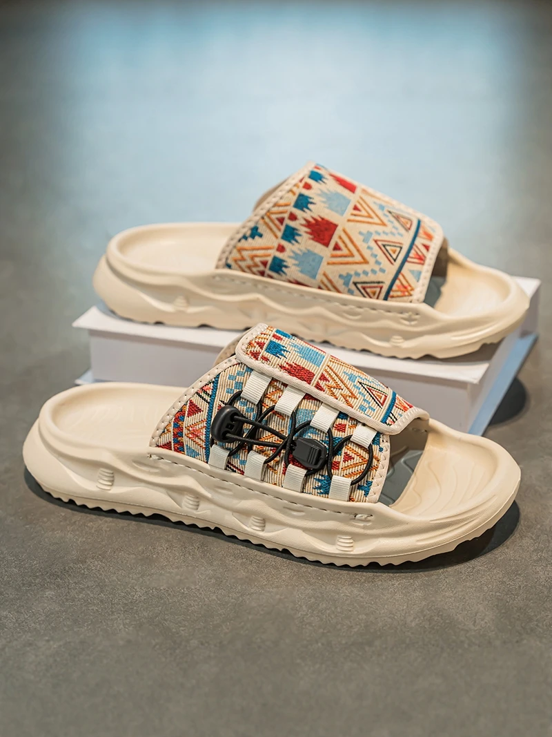 Men's Summer Casual Sports Sandals Anti-Slip Trendy Brand Flat Bottom Beach Slippers Soft Sole Comfortable Breathable Slip-On
Men's Summer Casual Sports Sandals Anti-Slip Trendy Brand Flat Bottom Beach Slippers Soft Sole Comfortable Breathable Slip-On