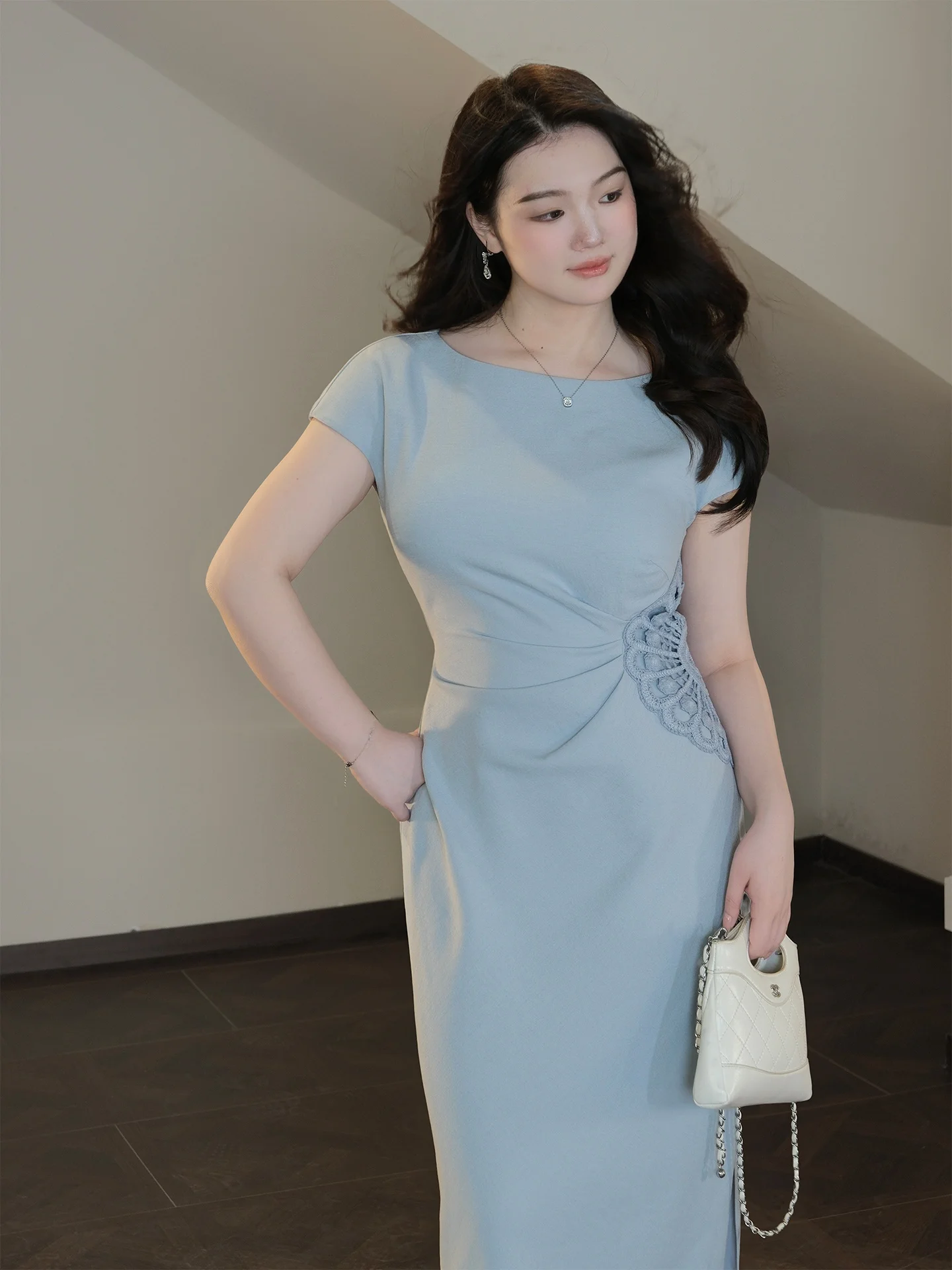 Elegant plus Size Dress Q8798 by Tagkita in Light Blue for Women with a Ladylike Personality mid Waist Short Sleeve Midi Dress
Elegant plus Size Dress Q8798 by Tagkita in Light Blue for Women with a Ladylike Personality mid Waist Short Sleeve Midi Dress