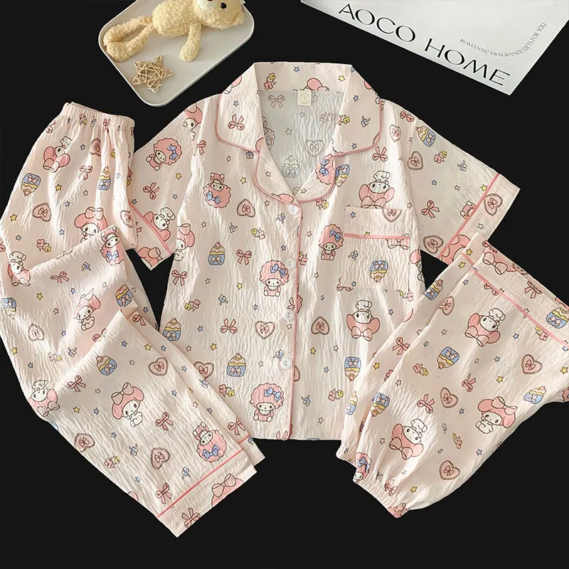 Adorable Melody three-piece pajama set, a short-sleeved top and matching shorts and pants, comfortable summer homewear
Adorable Melody three-piece pajama set, a short-sleeved top and matching shorts and pants, comfortable summer homewear