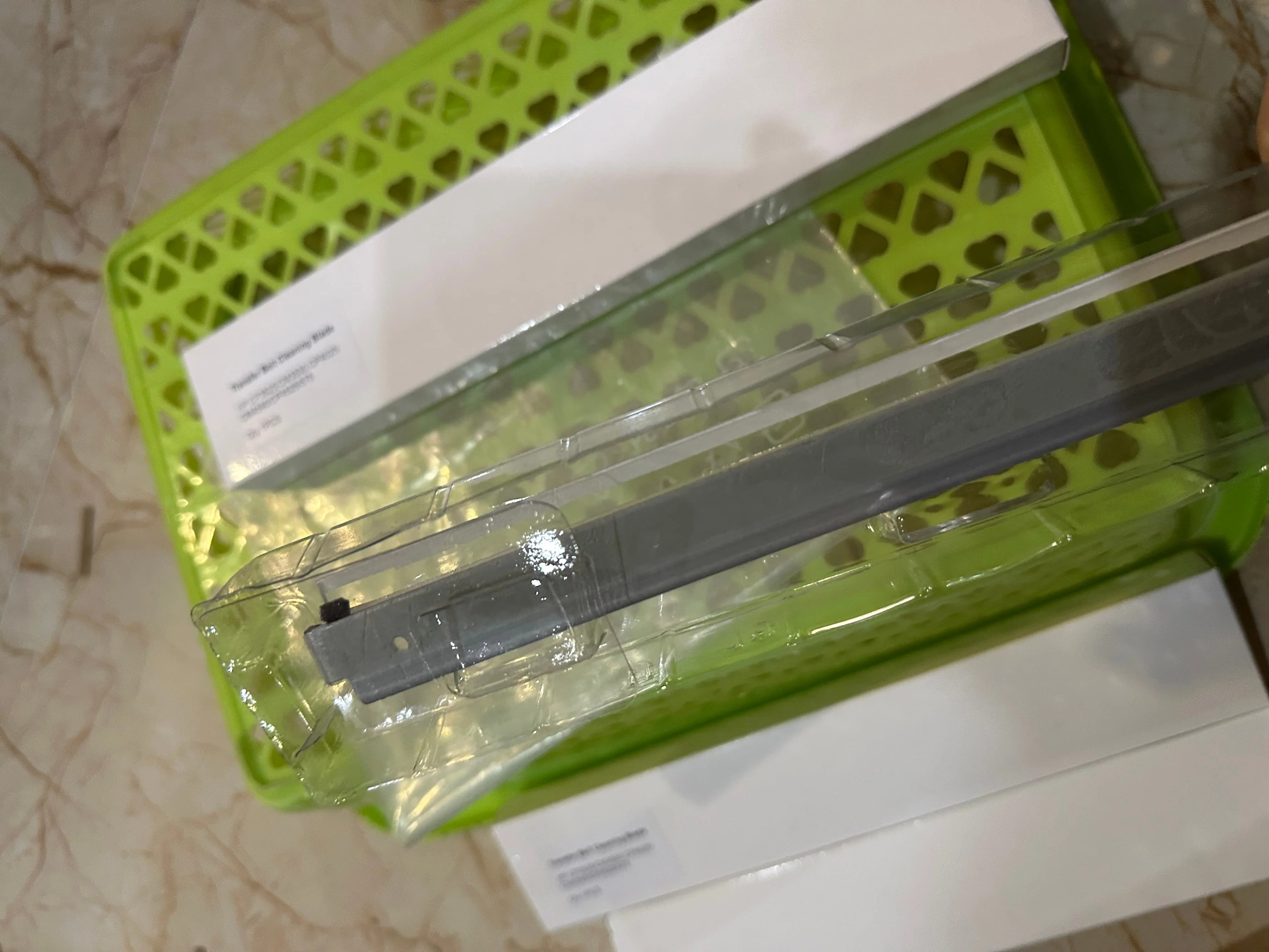 1X CC468-67907 Лезвие для чистки ремня переноса для HP CM3530 CP3520 CP3525 500 Color M551 M570 M575 CM4540 CP4025 CP4525 M651 M680
1X CC468-67907 Лезвие для чистки ремня переноса для HP CM3530 CP3520 CP3525 500 Color M551 M570 M575 CM4540 CP4025 CP4525 M651 M680