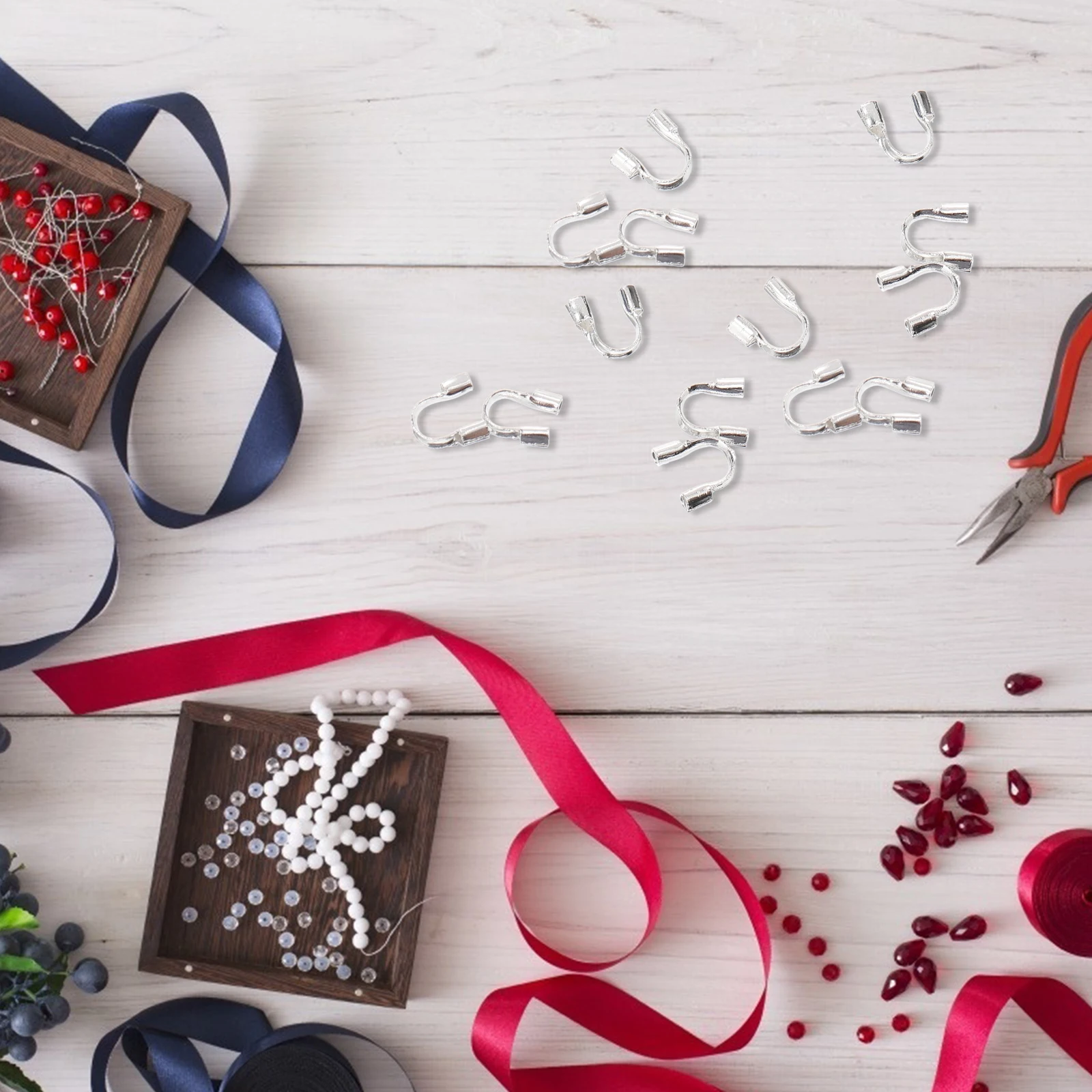 200Pcs Silver Brass Wire Protectors U Shape Guardians for Jewelry DIY Necklace Bracelet Pendant Accessories U Shape Pendant
200Pcs Silver Brass Wire Protectors U Shape Guardians for Jewelry DIY Necklace Bracelet Pendant Accessories U Shape Pendant