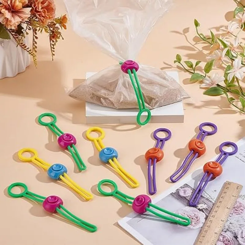 15 reusable plastic food sealing clips with multiple colors, heavy-duty moisture-proof sealing clips, used for preservation, very suitable for snack bags, flour bags, and various food packaging. It is a practical kitchen storage and preservation tool
15 reusable plastic food sealing clips with multiple colors, heavy-duty moisture-proof sealing clips, used for preservation, very suitable for snack bags, flour bags, and various food packaging. It is a practical kitchen storage and preservation tool
