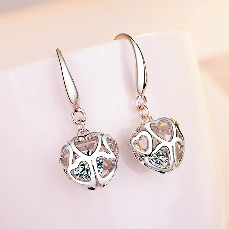 New 925 Sterling Silver 2ct Moissanite Earrings Heart for Women Exquisite Girlfriend Wedding Engagement Jewelry Fashion Gift
New 925 Sterling Silver 2ct Moissanite Earrings Heart for Women Exquisite Girlfriend Wedding Engagement Jewelry Fashion Gift