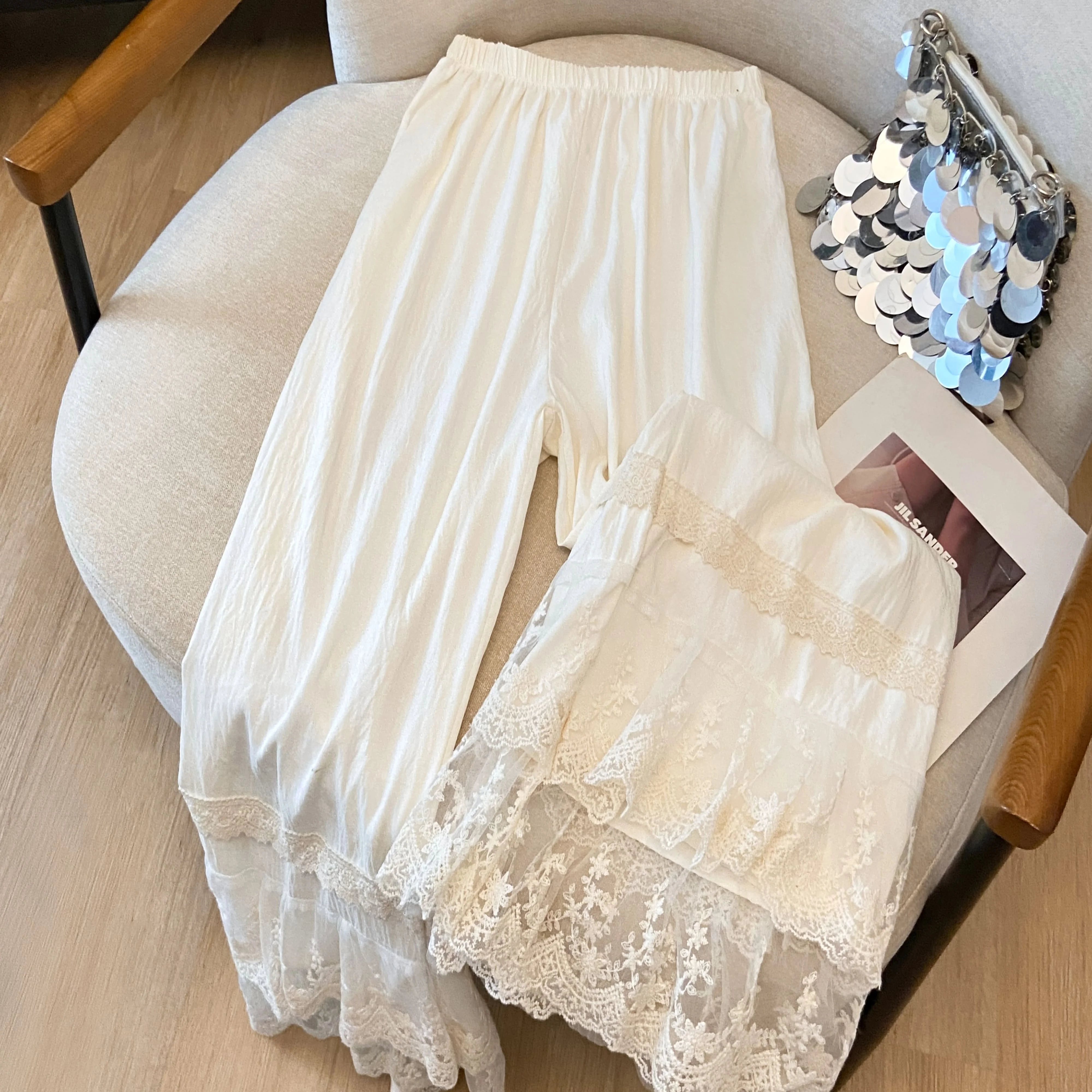 Loose Fit Embroidered Lace Trim Wide Leg Pants Cotton Color Block Base Layer Trousers for Women Summer Online Exclusive
Loose Fit Embroidered Lace Trim Wide Leg Pants Cotton Color Block Base Layer Trousers for Women Summer Online Exclusive