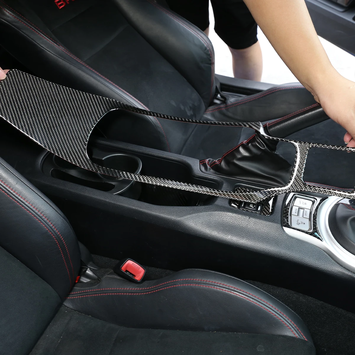 Для Subaru BRZ, для Toyota GT86 2016-20, мягкое углеродное волокно, центральное управление автомобиля, держатель стакана с водой, крышка, отделка, стикер, автомобильные аксессуары
Для Subaru BRZ, для Toyota GT86 2016-20, мягкое углеродное волокно, центральное управление автомобиля, держатель стакана с водой, крышка, отделка, стикер, автомобильные аксессуары