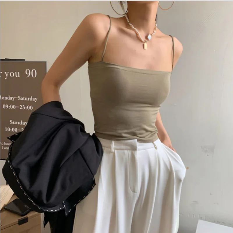 Summer's Best-selling Halter Tops Seamless Breathable Chest Pads Fixed Cups and Women Wearing Undergarments That Wrap The Chest
Summer's Best-selling Halter Tops Seamless Breathable Chest Pads Fixed Cups and Women Wearing Undergarments That Wrap The Chest