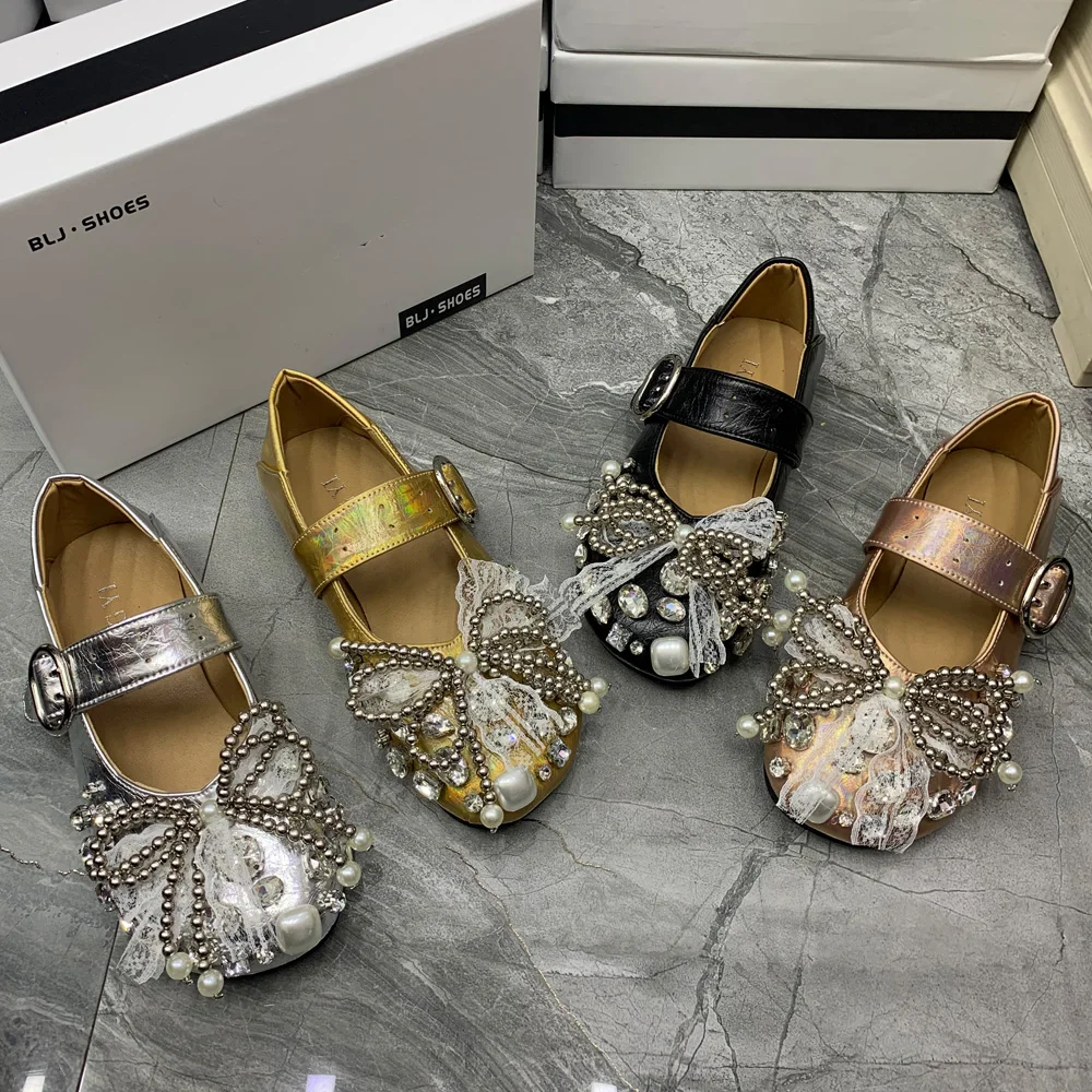 Summer Women Shoes Plus Size Casual Shoes Bow Pearl Flat Shoes Fashion Lace Sandals Designer Female Mullers Patent Leather Shoes
Summer Women Shoes Plus Size Casual Shoes Bow Pearl Flat Shoes Fashion Lace Sandals Designer Female Mullers Patent Leather Shoes