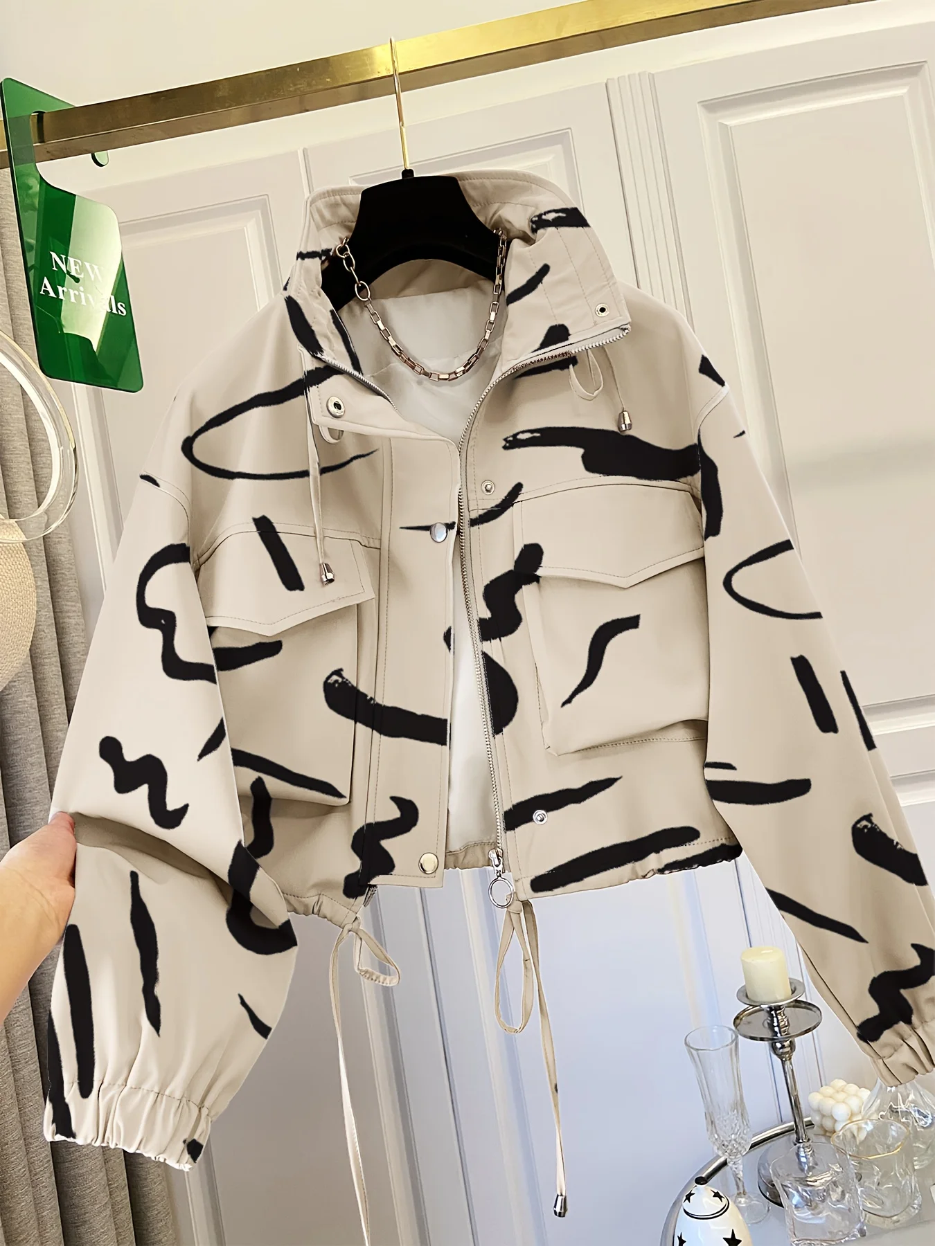 Fashion Printed Drawstring Casual Jacket For Women | Spring/Summer, Versatile For Commuting, Vacation, And Elegant Parties
Fashion Printed Drawstring Casual Jacket For Women | Spring/Summer, Versatile For Commuting, Vacation, And Elegant Parties
