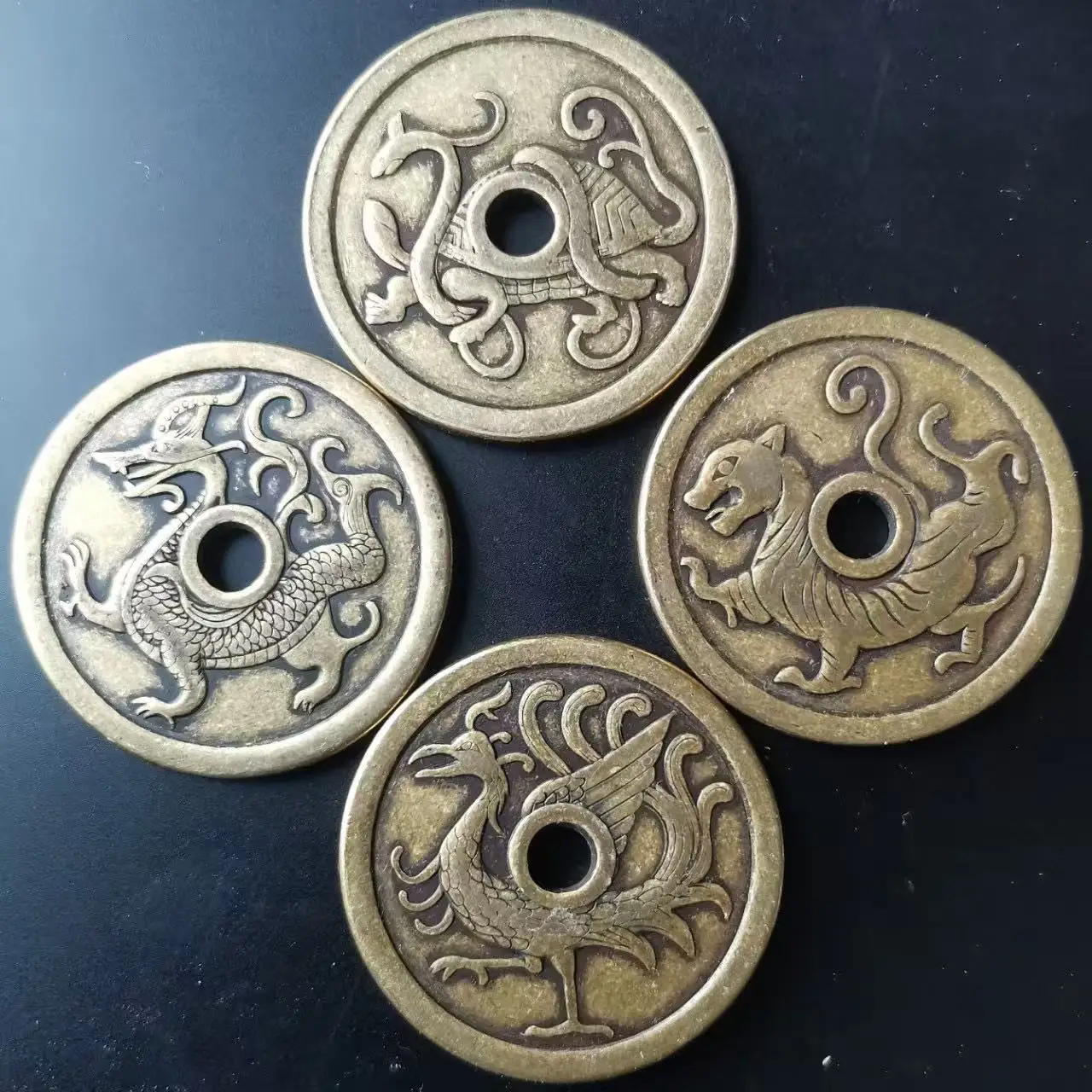 43mm Thicken Old Brass Coins Set Ancient Four Mythical Beasts Coins for Collection Lucky Feng Shui Home Decor Gifts Collectible
43mm Thicken Old Brass Coins Set Ancient Four Mythical Beasts Coins for Collection Lucky Feng Shui Home Decor Gifts Collectible