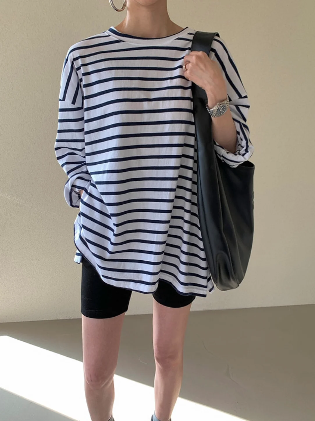 Slimming Striped T-Shirt Women's Loose Long Sleeve round Neck Casual Cotton Sun Protection Side Slit Korean Style Top
Slimming Striped T-Shirt Women's Loose Long Sleeve round Neck Casual Cotton Sun Protection Side Slit Korean Style Top