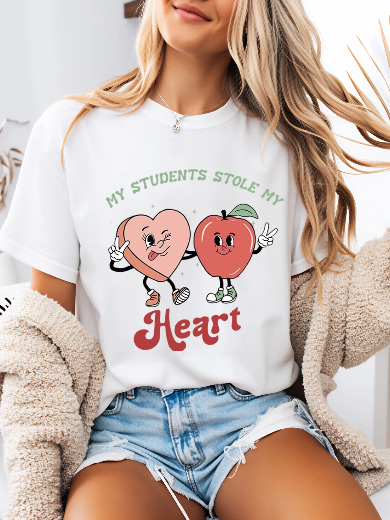 Футболка My Students Stole My Heart с принтом яблока и сердца, подарок учителю для женщин, повседневная одежда, белая, больших размеров
Футболка My Students Stole My Heart с принтом яблока и сердца, подарок учителю для женщин, повседневная одежда, белая, больших размеров