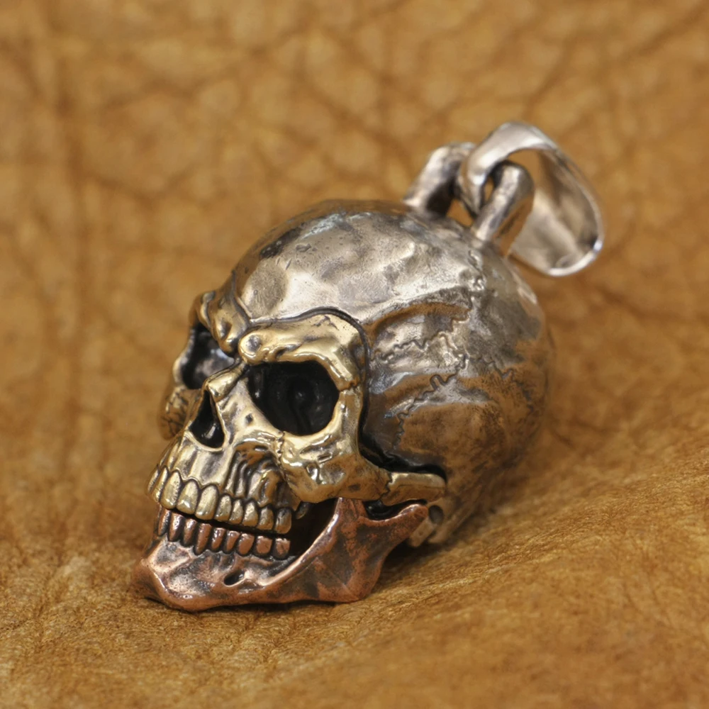 LINSION 925 Sterling Silver Skull Brass Face Copper Jaw Details Mens Punk Pendant TA382 BZ
LINSION 925 Sterling Silver Skull Brass Face Copper Jaw Details Mens Punk Pendant TA382 BZ