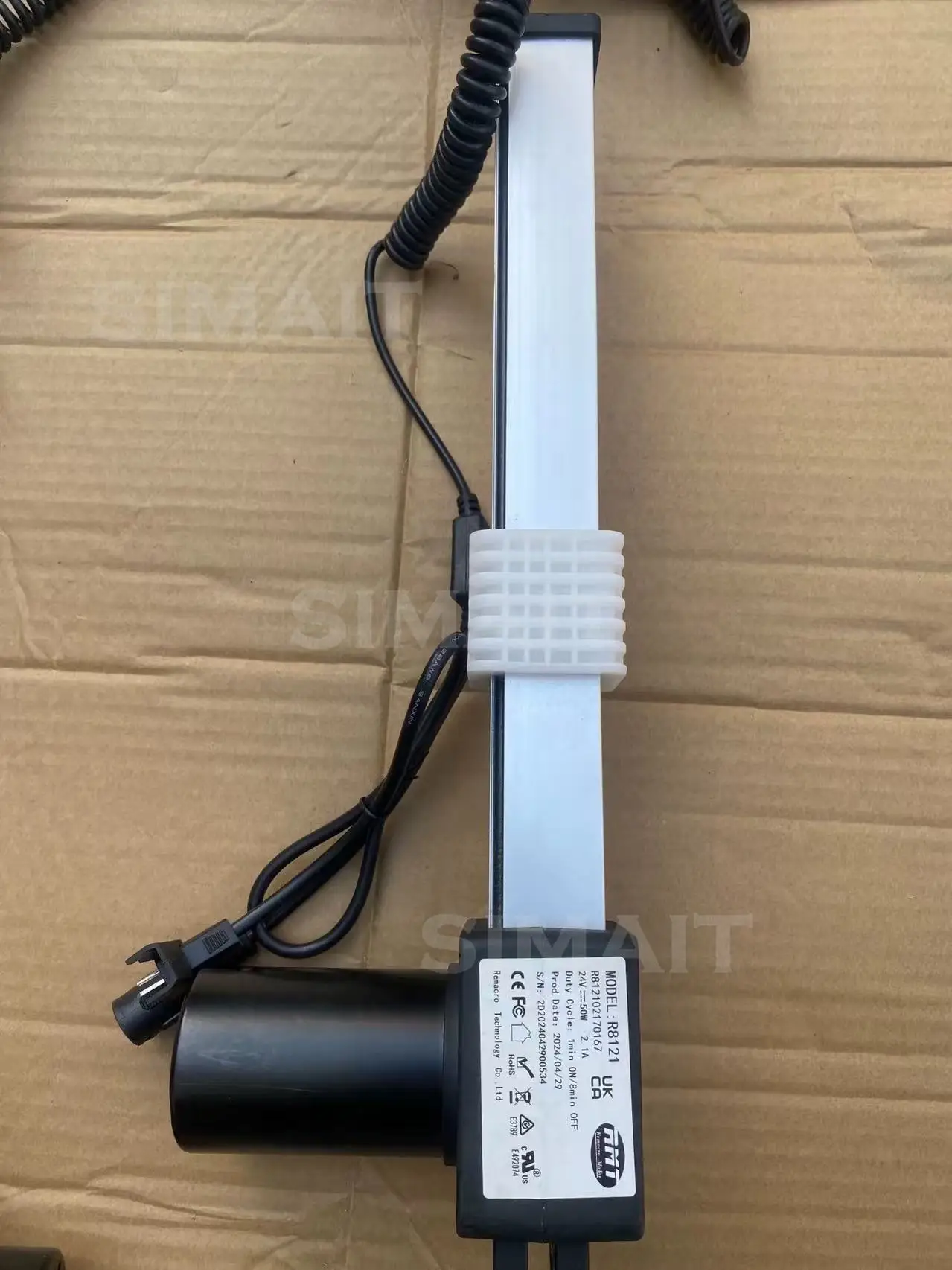 Линейный привод для мебели — водонепроницаемая система подъема для кресел/самофов (тихий двигатель постоянного тока)
Линейный привод для мебели — водонепроницаемая система подъема для кресел/самофов (тихий двигатель постоянного тока)