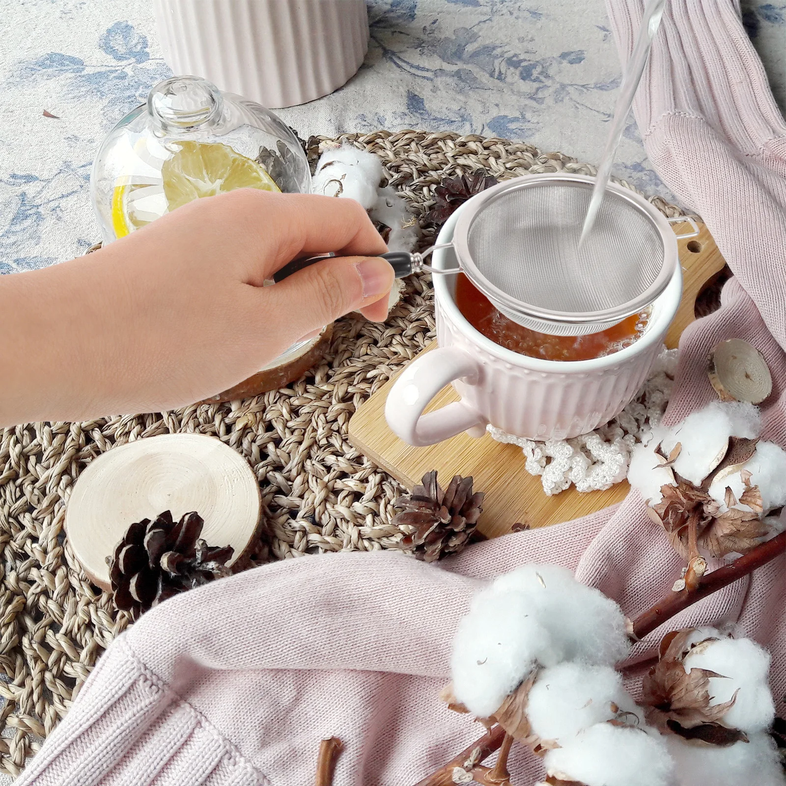 Tea Leak Mesh Strainer H Loose Leaf Infuser Fine Sieve Filter Metal Kettle Accessories Creative Design Easy Clean Tea Filters
Tea Leak Mesh Strainer H Loose Leaf Infuser Fine Sieve Filter Metal Kettle Accessories Creative Design Easy Clean Tea Filters