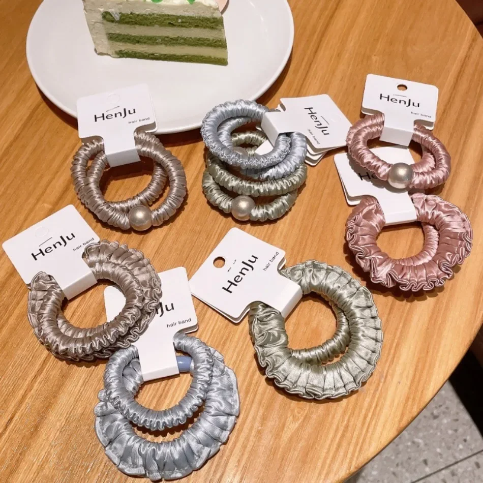 Woman Elegant Satin Hair Scrunchies Elastic Ruffled Ponytail Holders Fashionable Hair Bands for Daily Use Girl Casual Wear ZX107
Woman Elegant Satin Hair Scrunchies Elastic Ruffled Ponytail Holders Fashionable Hair Bands for Daily Use Girl Casual Wear ZX107
