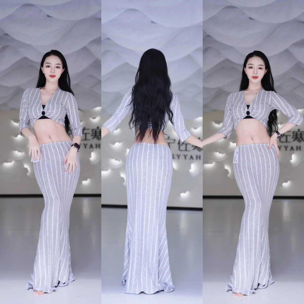 2026 Belly dance costume gray striped suit sexy temperament performance costumes Oriental dance professional practice clothes
2026 Belly dance costume gray striped suit sexy temperament performance costumes Oriental dance professional practice clothes